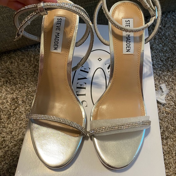 Steve Madden Heels - Picture 1 of 3